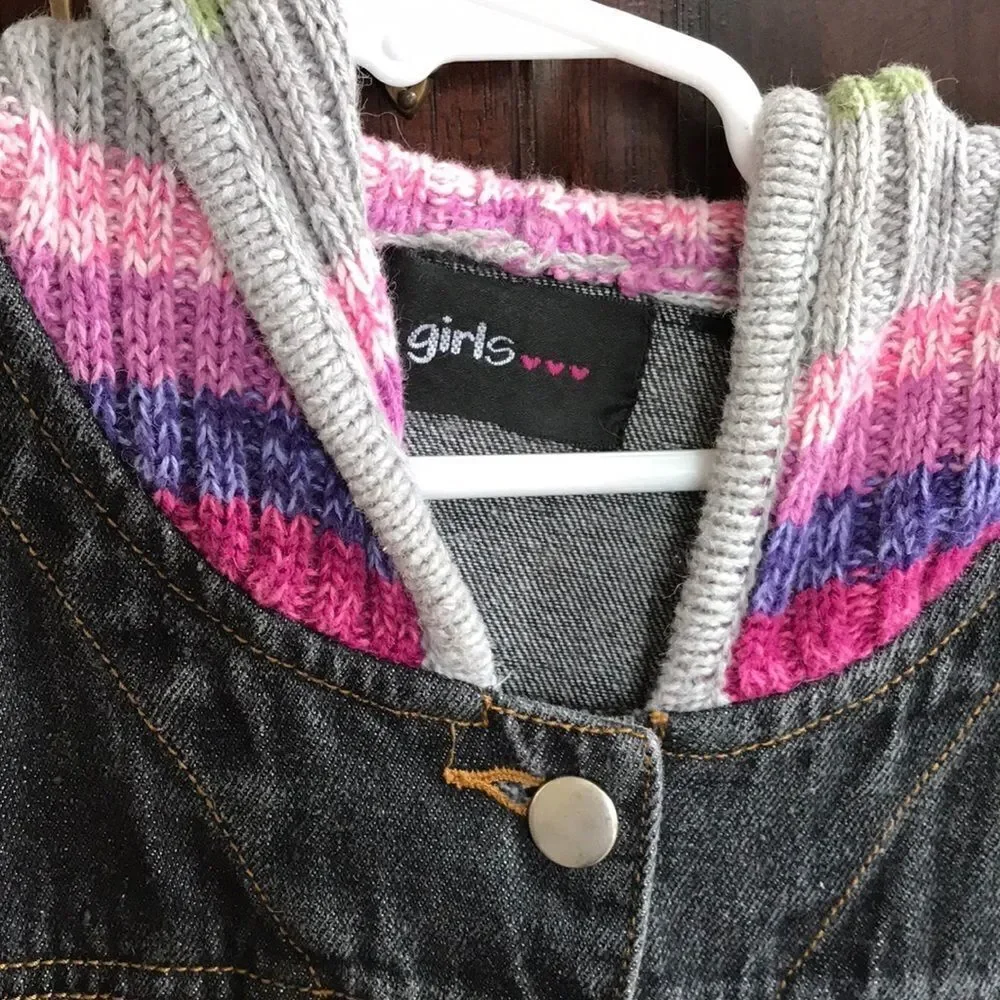 Jean jacket with sweater sleeves